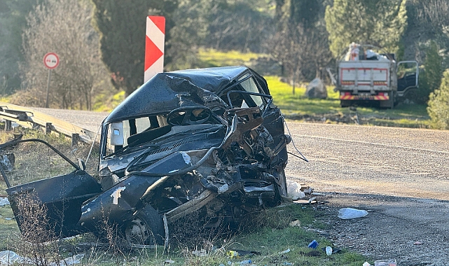 Kamyon ile otomobil çarpıştı: 1 ölü, 5 yaralı