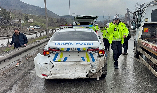 Polis aracının da karıştığı zincirleme kaza