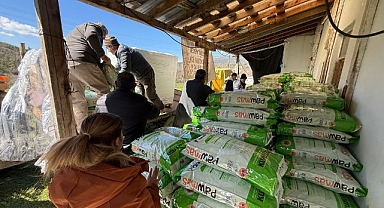 SEDAT PEKER'DEN KARABÜK'E BEŞ TON MAMA YARDIMI...