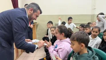 Başkan Çetinkaya’dan Miniklere Yerel Yönetim Dersi