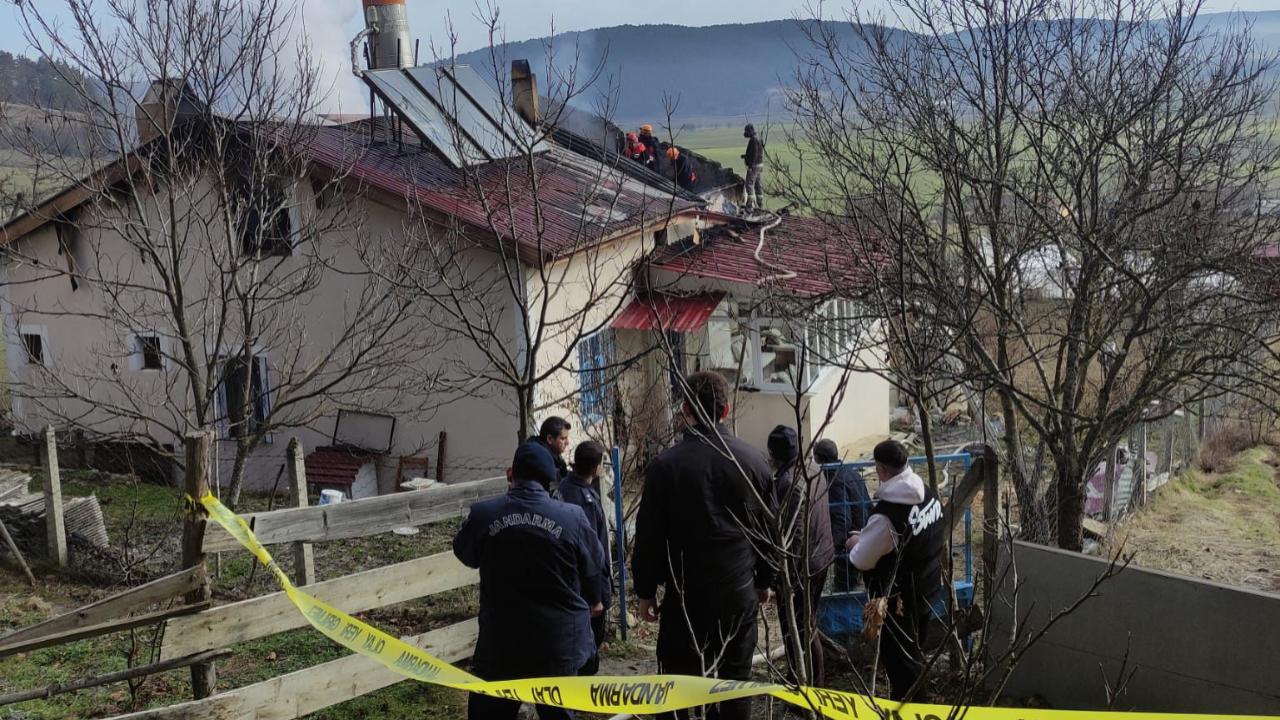 Eflani’de müstakil evde çıkan yangında 1 kişi hayatını kaybetti