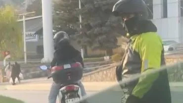 EL HAREKETİ YAPIP UZAKLAŞTI