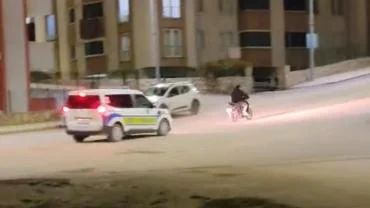 Polisin ‘Dur’ ihtarına uymayan motosikletli kaçtı