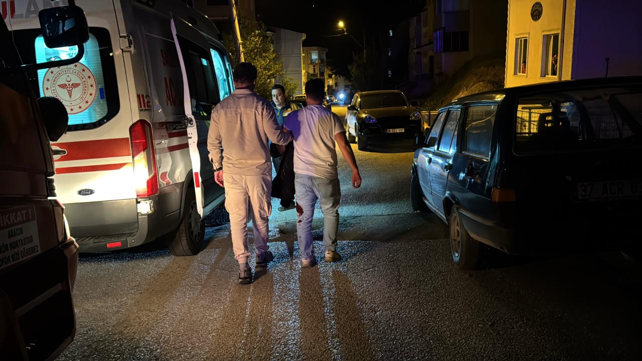 Alkollü kadın eski kocasına bıçakla saldırdı