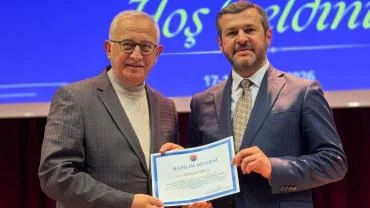 BAŞKAN ÇETİNKAYA KARABÜK’TEN HAYKIRDI “ATASINI BİLMEYEN İT PEŞİNDE GEZER”