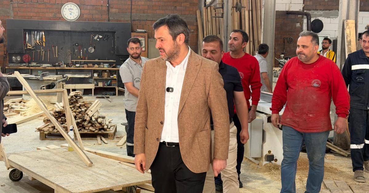 BAŞKAN ÇETİNKAYA MARANGOZHANEYİ YENİLEDİ ÜRETİM KAPASİTESİ ARTTI