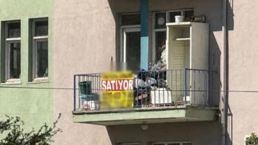 Çöp evi satışa çıkardılar