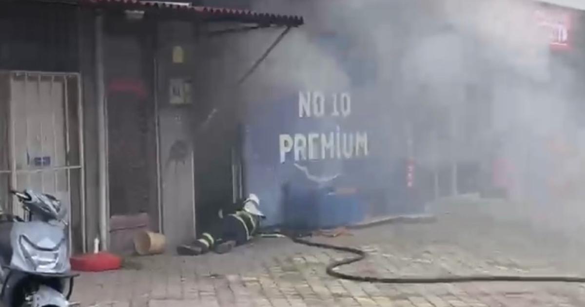 Karabük’te itfaiyecilerin dumanlar arasındaki mücadelesi kamerada