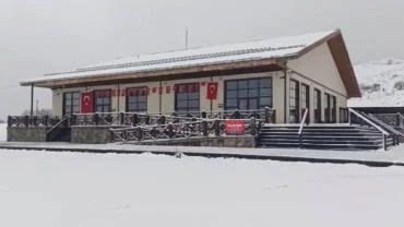 Karabük'te Nisan ayında kar sürprizi