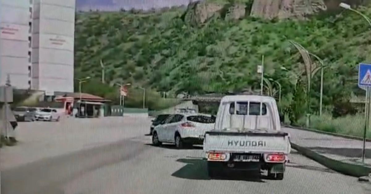 Karabük’te üç kişinin yaralandığı kazanın görüntüleri ortaya çıktı