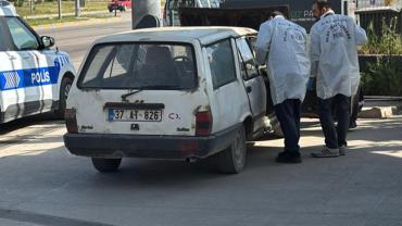 Çalınan otomobil akaryakıt istasyonunda terk edilmiş halde bulundu