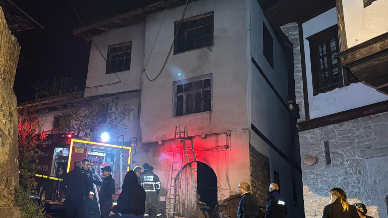 2 katlı evde yangın paniği