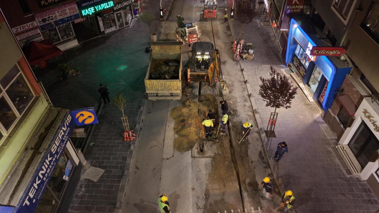 KARABÜK BELEDİYESİ'NDEN 24 SAAT MESAİ